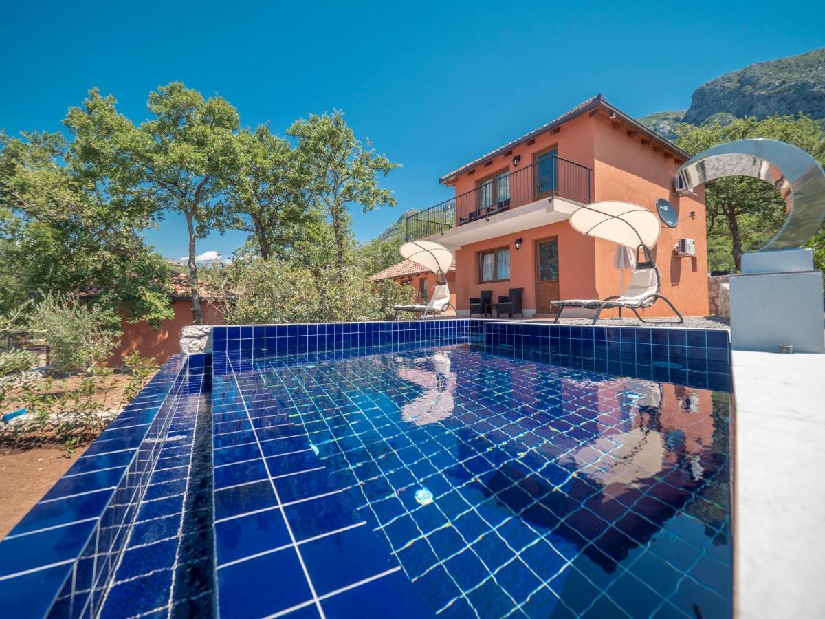 Harmonia Bungalows & Pool Sveti Stefan Exterior photo